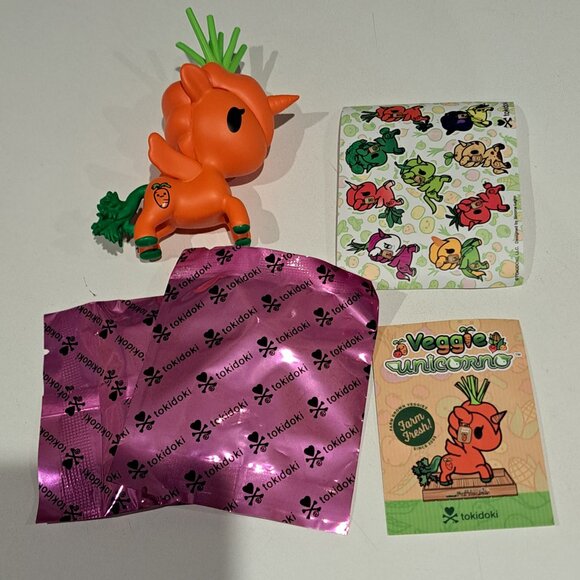 Tokidoki Veggie unicornos Set of 5 Little red, Brocco, Tater, Ninjin top, Corno - Picture 6 of 7